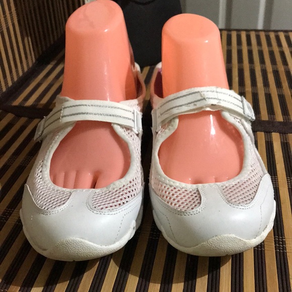 skechers mesh slip on mules